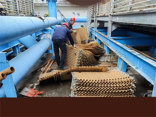 河源冷卻塔填充料更換的原因及阻塞處理方法(河源冷卻塔安裝)